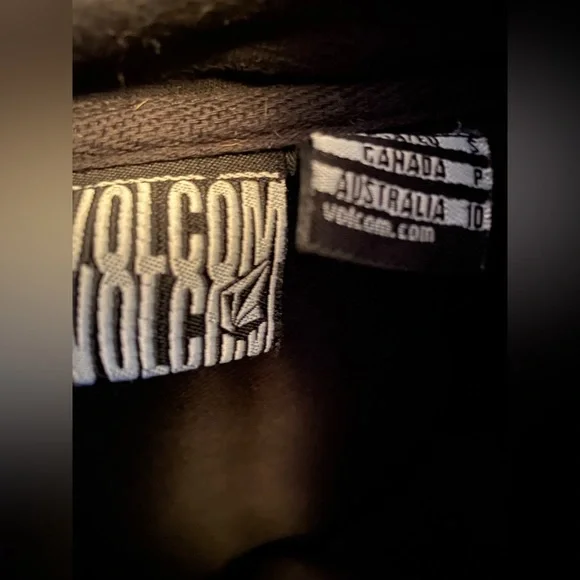 Volcom Jacket/Zip Up - Picture 2 of 7